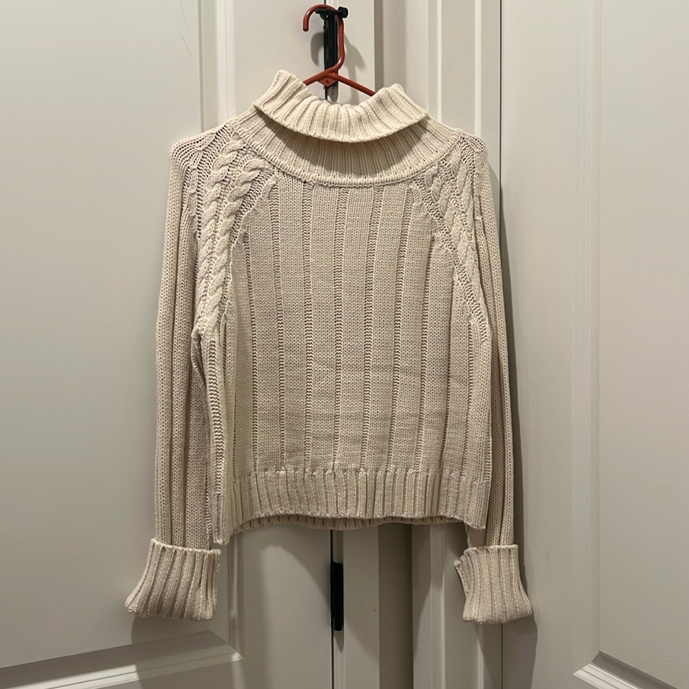 IVORY KNIT TURTLENECK SWEATER